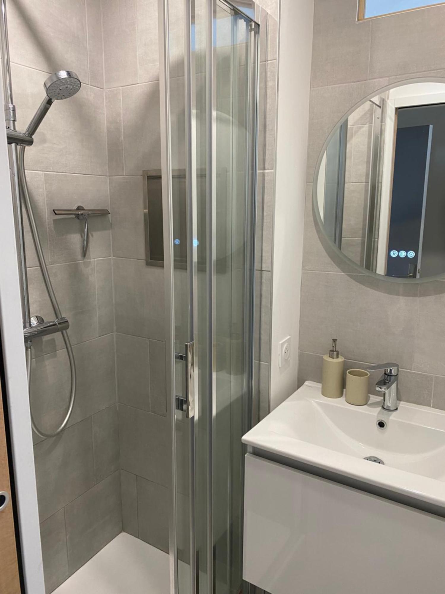 Studio Lumineux, Proche Centre-Ville Et Plages Lorient Ngoại thất bức ảnh