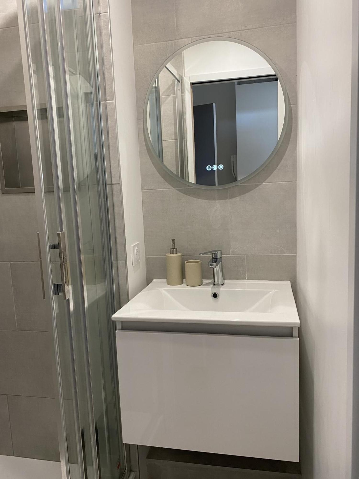 Studio Lumineux, Proche Centre-Ville Et Plages Lorient Ngoại thất bức ảnh